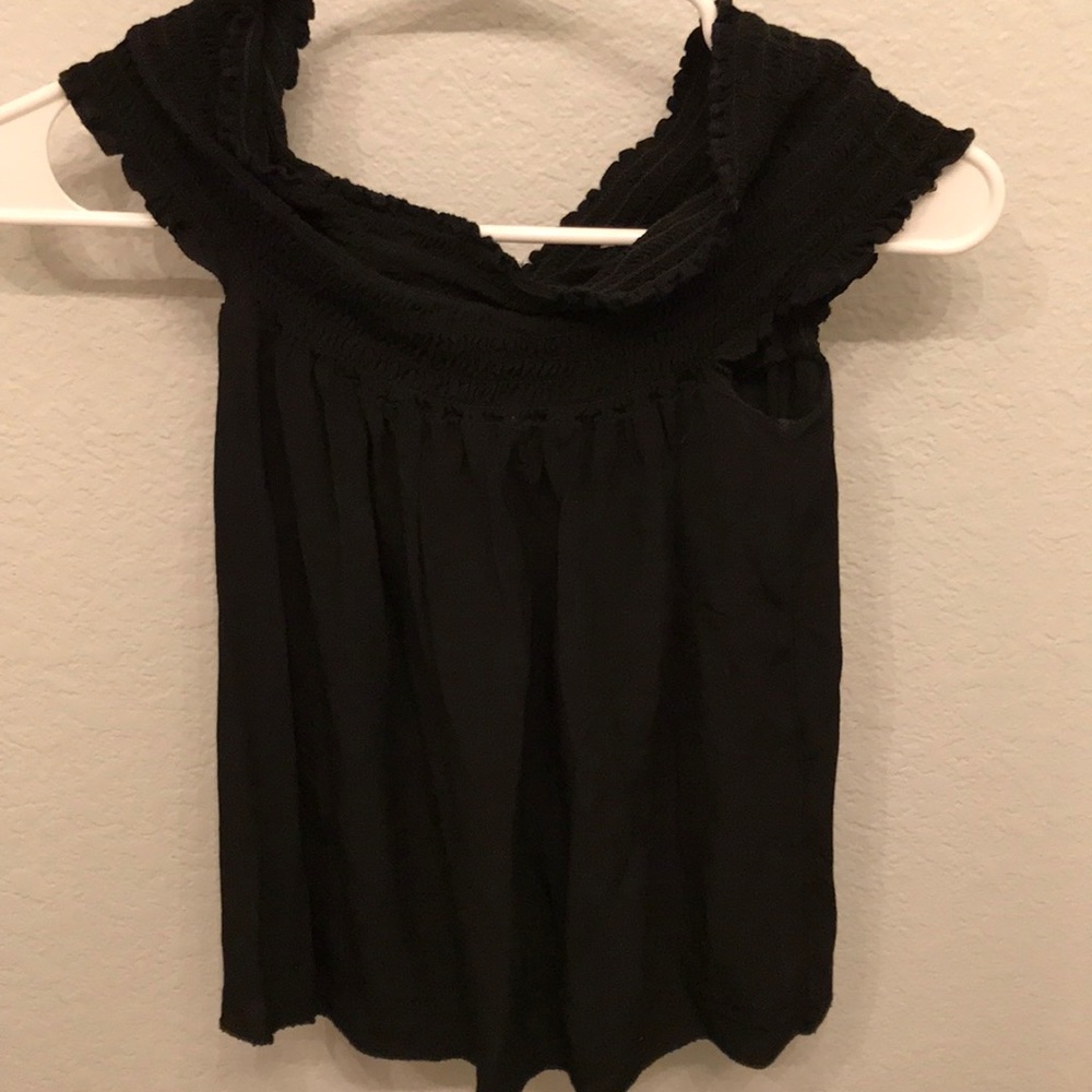 Brandy Melville off the shoulder top